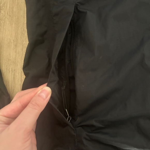 The North Face Woman’s HyVent Jacket, Removable Hood, Vintage- USED - Picture 10 of 13